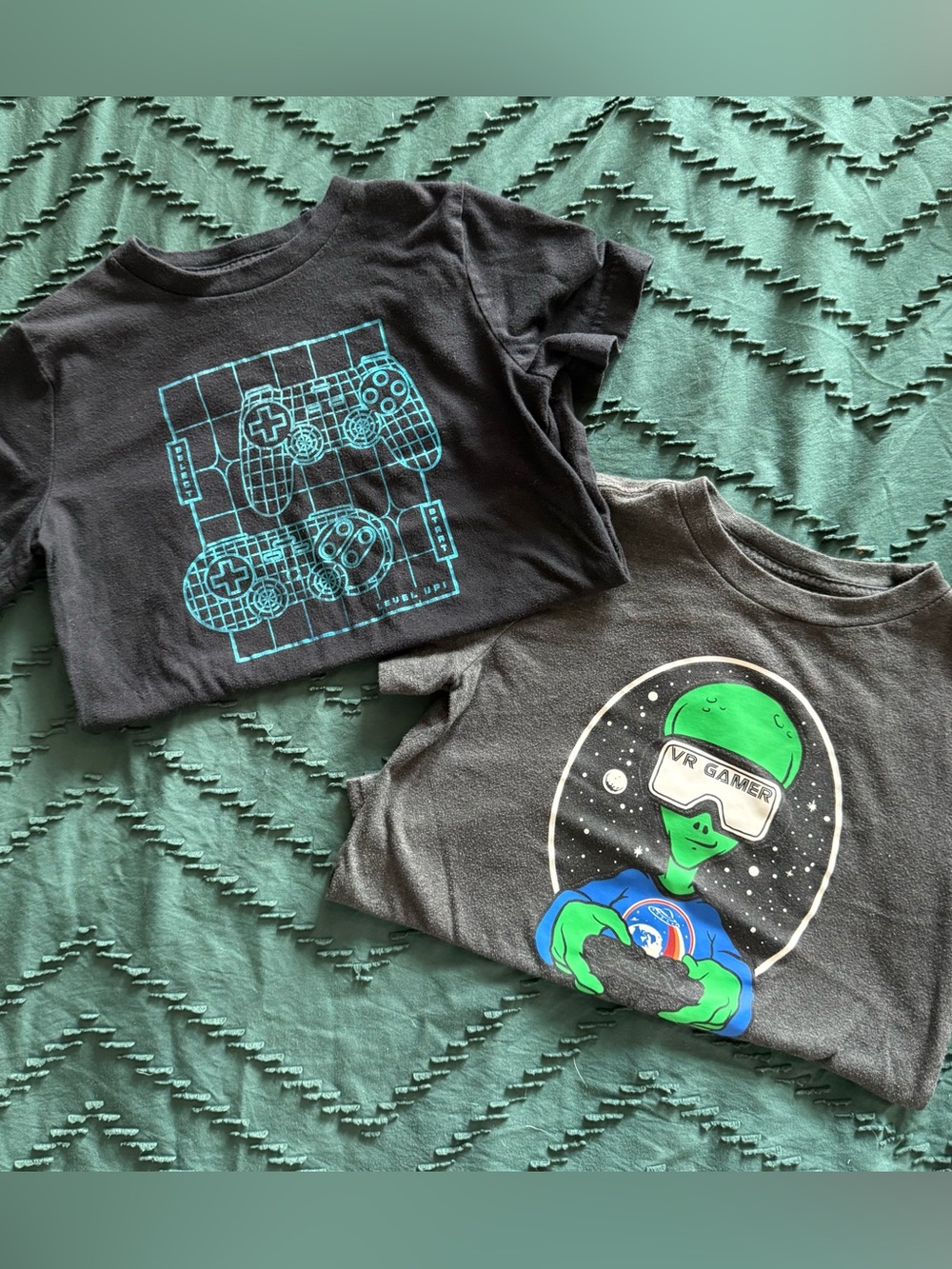 Kids Graphic Tee 2 pack - VR Gamer Alien & Gamepad Designs - Black & Gray